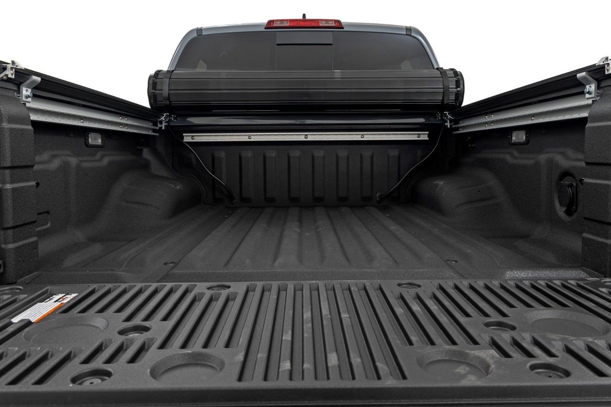 Nissan Frontier Hard Roll Up Bed Cover - Rough Country - Sleek Flush, Low-Profile Design - Matte Black - '22-'25